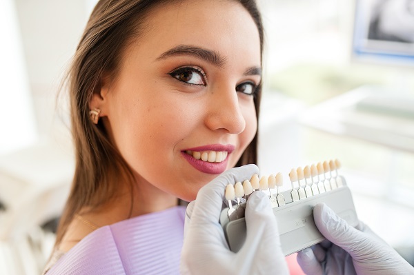 Reasons To Visit A Dental Implants Professional